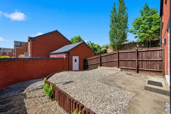 Hucknall Road, Nottingham, Nottinghamshire, NG5 1FJ