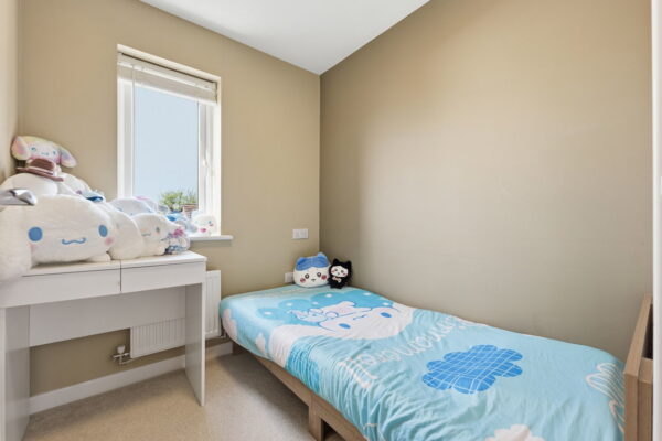 Horwood Drive, Gedling, Nottinghamshire, NG4 4NF