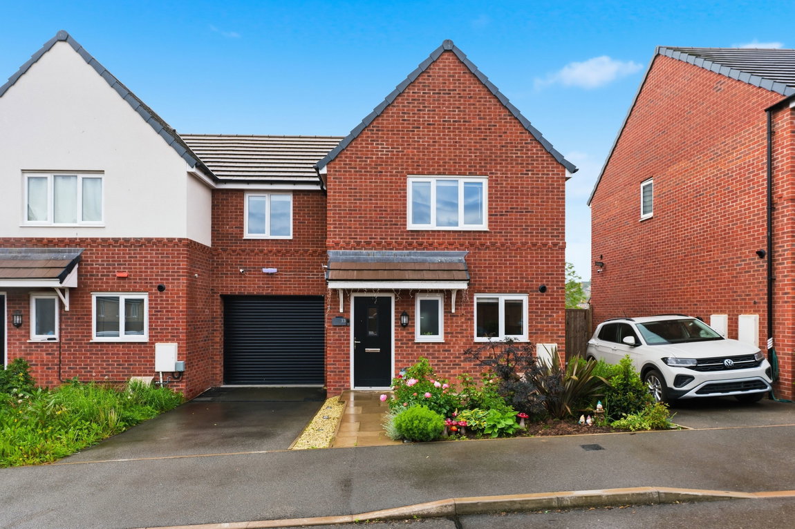 Horwood Drive, Gedling, Nottinghamshire, NG4 4NF