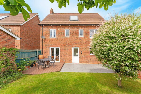 Burr Close, Kempston, Bedford, MK42 7FF