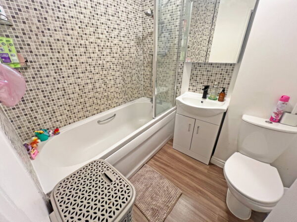 Lockhart Close, Leicester Forest East, Leicester, Leicestershire, LE3 3SF