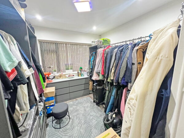Brent Knowle Gardens, Leicester, Leicestershire, LE5 2GA