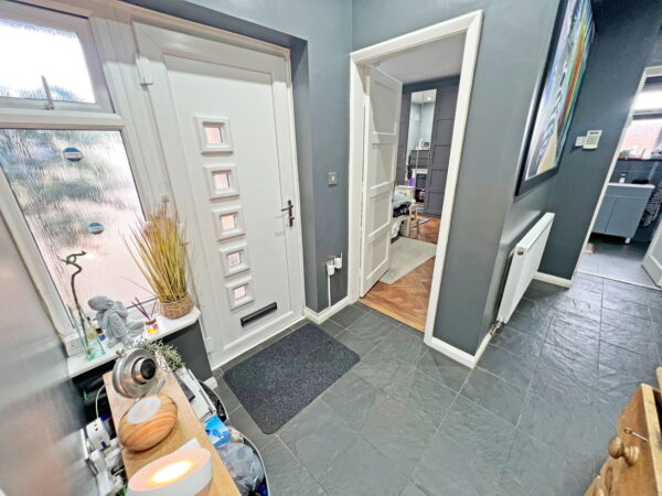 Brent Knowle Gardens, Leicester, Leicestershire, LE5 2GA