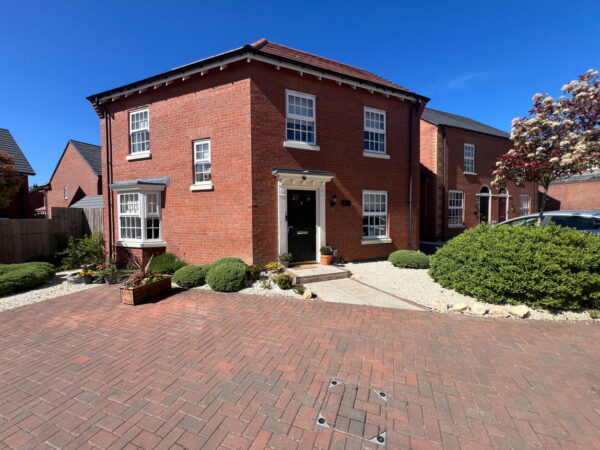 Hugglescote, Coalville, Leicestershire, LE67 2EZ