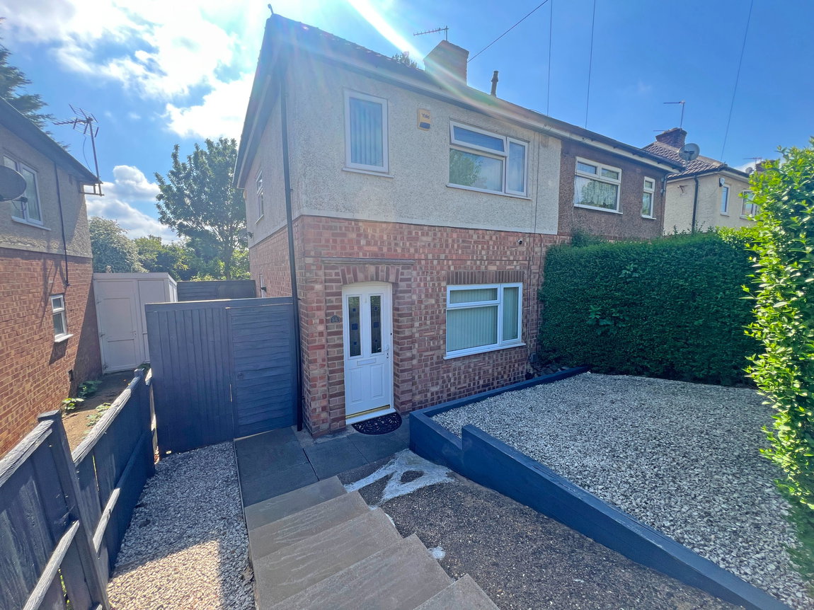 Halifax Drive, Leicester, Leicestershire, LE4 2GT