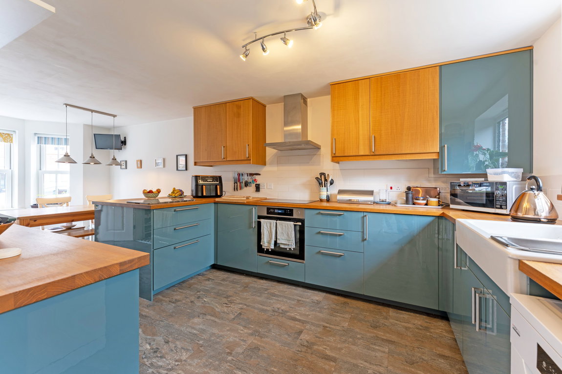 Burr Close, Kempston, Bedford, MK42 7FF