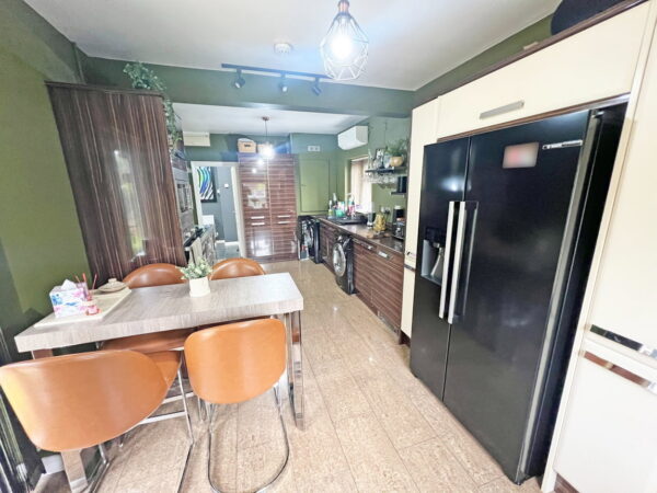 Brent Knowle Gardens, Leicester, Leicestershire, LE5 2GA