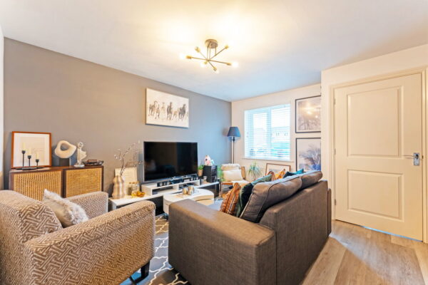 Magpie Close, Corby, Northamptonshire, NN18 8FJ