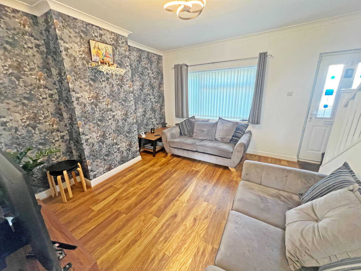 Halifax Drive, Leicester, Leicestershire, LE4 2GT