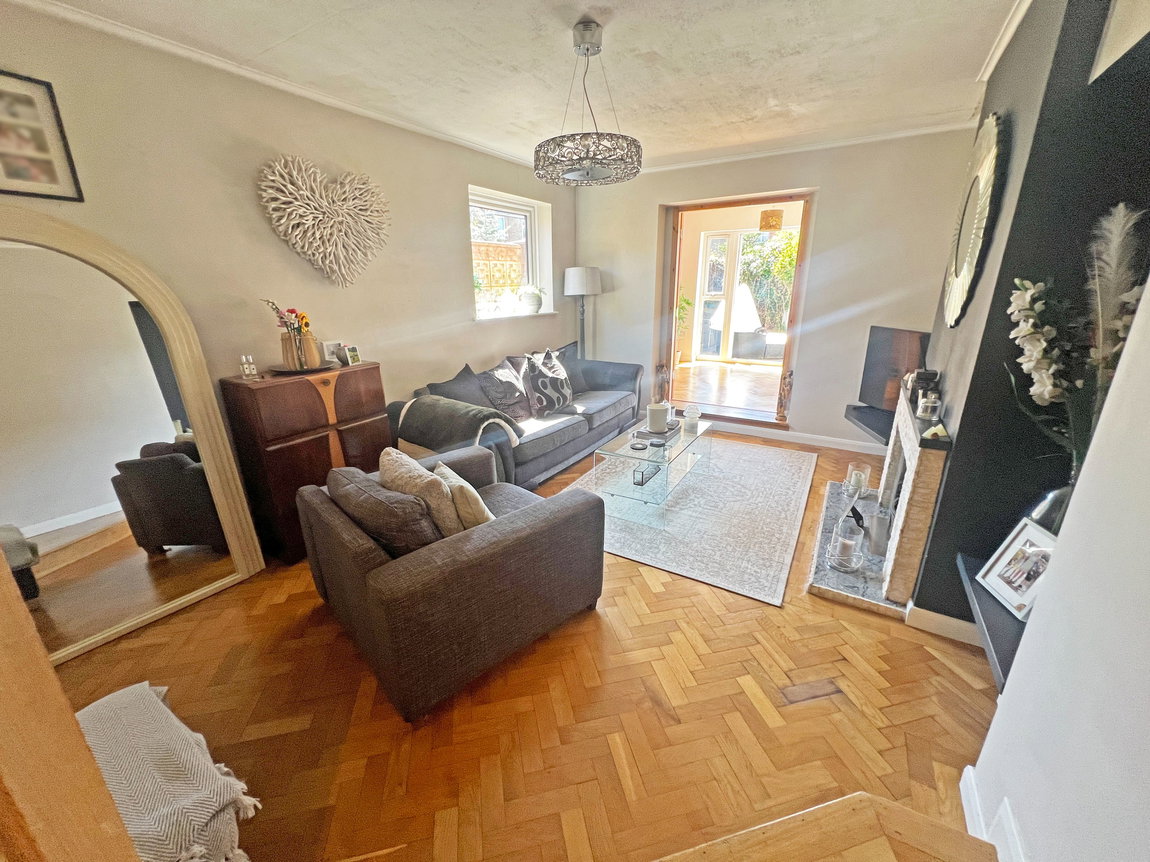 Gwendoline Drive, Countesthorpe, Leicester, Leicestershire, LE8 5SJ
