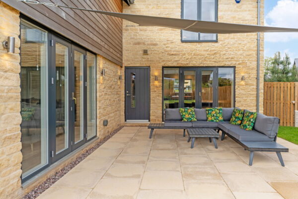 Lake Drive, Weldon, Corby, Northamptonshire, NN17 3FE