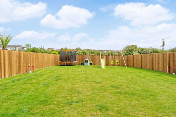 Lake Drive, Weldon, Corby, Northamptonshire, NN17 3FE