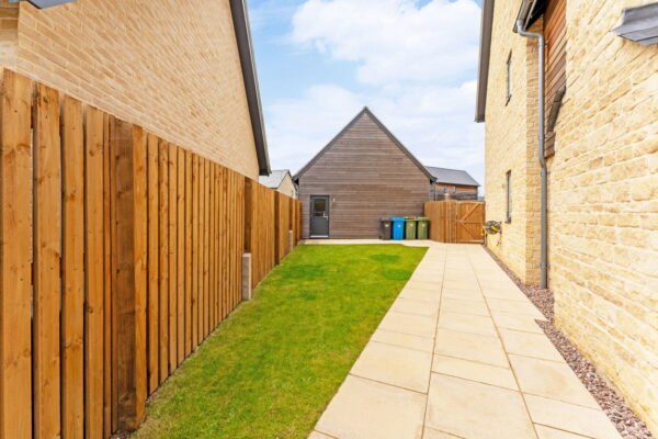 Lake Drive, Weldon, Corby, Northamptonshire, NN17 3FE