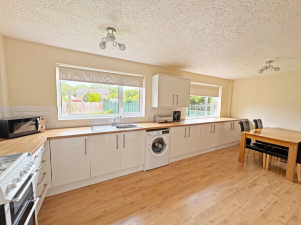 Albany Close, Skegness, Lincolnshire, PE25 2ND