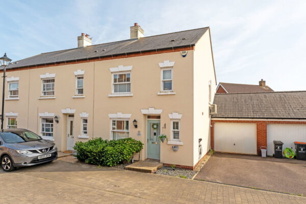 Midsummer Grove, Great Denham, Bedford, Bedfordshire, MK40 4SE