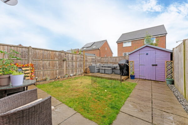 Grimsthorpe Avenue, Barton Seagrave, Kettering, NN15 5ZG