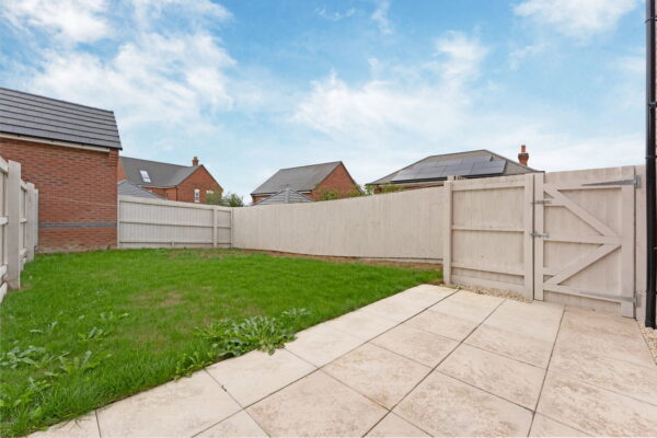 Goshawk Close, Fleckney, Leicestershire, LE8 8EW