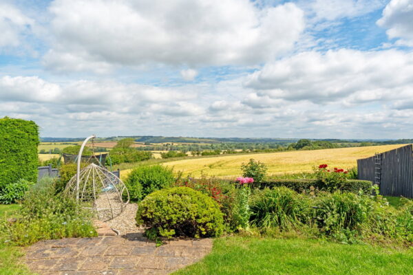 Weinahr Close, Wilbarston, Market Harborough, Leicestershire, LE16 8QX