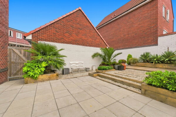 Rowan Close, Hollygate Park, Cotgrave, Nottingham, NG12 3SW