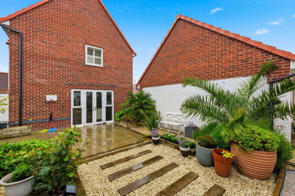 Rowan Close, Hollygate Park, Cotgrave, Nottingham, NG12 3SW