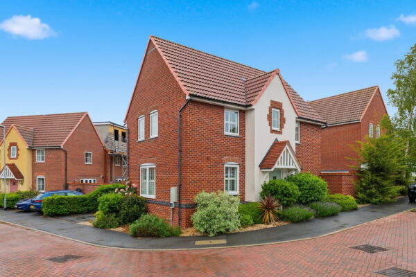 Rowan Close, Hollygate Park, Cotgrave, Nottingham, NG12 3SW