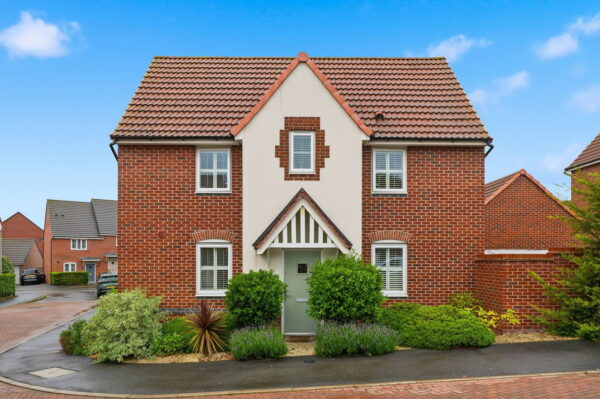 Rowan Close, Hollygate Park, Cotgrave, Nottingham, NG12 3SW