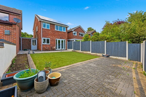 Pingle Crescent, Nottingham, Nottinghamshire, NG5 9HZ