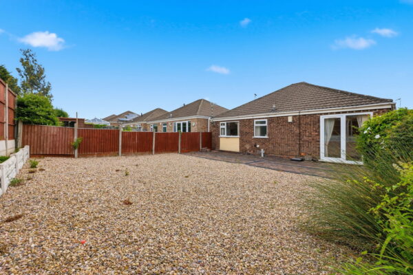 Moorsholm Drive, Nottingham, Nottinghamshire, NG8 2EE