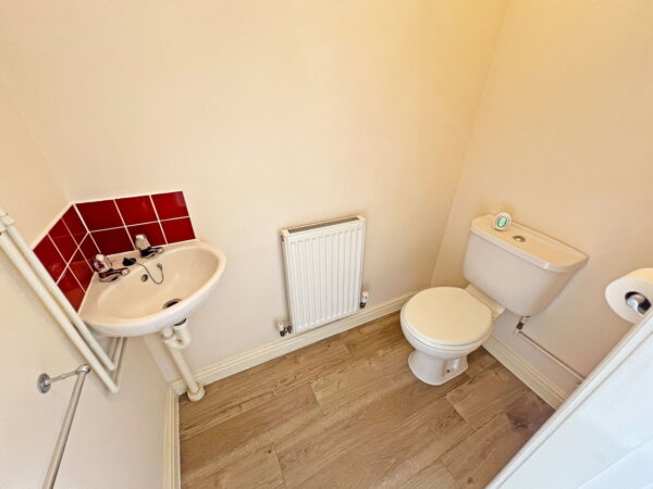 Drage Close, Lutterworth, Leicestershire, LE17 4PR