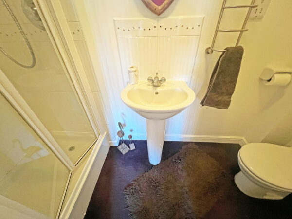 The Leascroft, Ravenstone, Coalville, Leicestershire, LE67 2BL