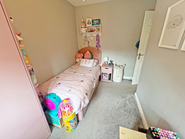 Wellington Close, Burbage, Hinckley, Leicestershire, LE10 2GH