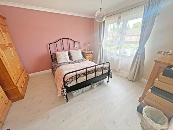 Meadow Gardens, Leicester, Leicestershire, LE2 6QN