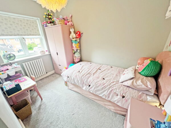 Wellington Close, Burbage, Hinckley, Leicestershire, LE10 2GH
