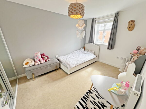 Isla Drive, Lubbesthorpe, Leicester, Leicestershire, LE19 4BN