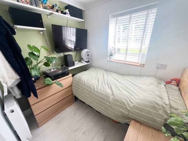Meadow Gardens, Leicester, Leicestershire, LE2 6QN