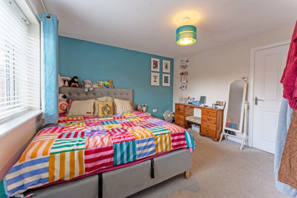 Grimsthorpe Avenue, Barton Seagrave, Kettering, NN15 5ZG