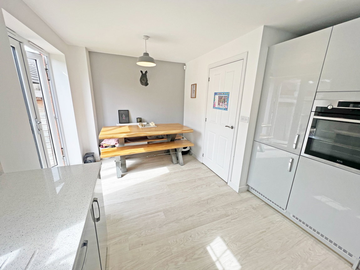 Isla Drive, Lubbesthorpe, Leicester, Leicestershire, LE19 4BN