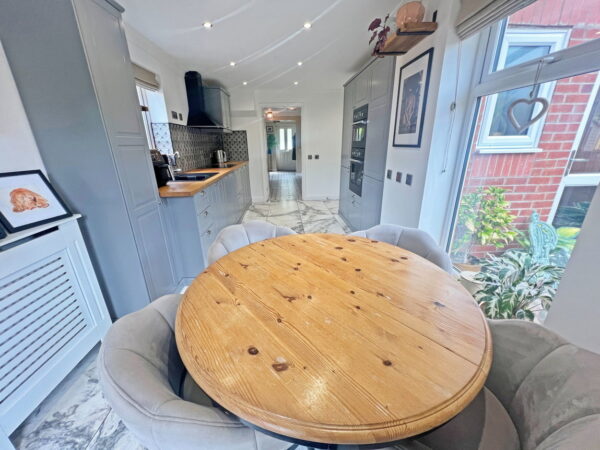 Meadow Gardens, Leicester, Leicestershire, LE2 6QN