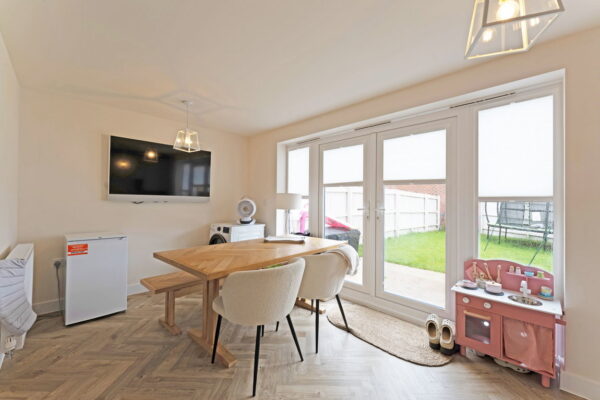 Goshawk Close, Fleckney, Leicestershire, LE8 8EW