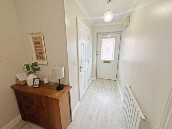 Wellington Close, Burbage, Hinckley, Leicestershire, LE10 2GH