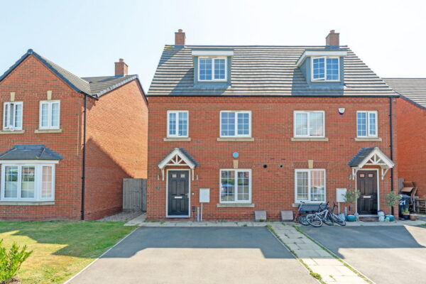 Owen Way, Wellington Place, Market Harborough, Leicestershire, LE16 7EA
