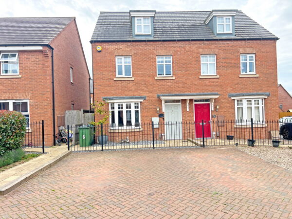 Isla Drive, Lubbesthorpe, Leicester, Leicestershire, LE19 4BN
