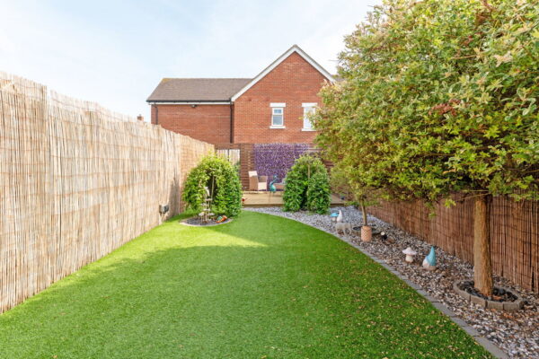 Midsummer Grove, Great Denham, Bedford, Bedfordshire, MK40 4SE