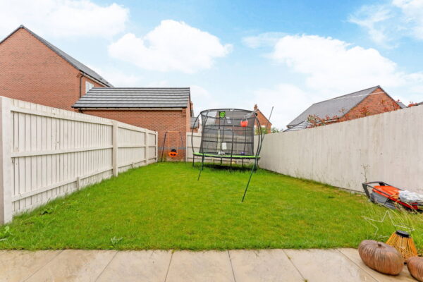 Goshawk Close, Fleckney, Leicestershire, LE8 8EW