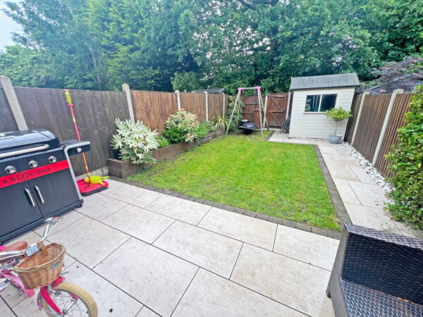 Wellington Close, Burbage, Hinckley, Leicestershire, LE10 2GH