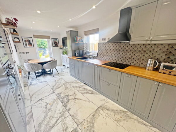 Meadow Gardens, Leicester, Leicestershire, LE2 6QN
