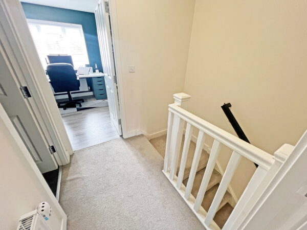 Usherwood Way, Hugglescote, Leicestershire, LE67 2HN