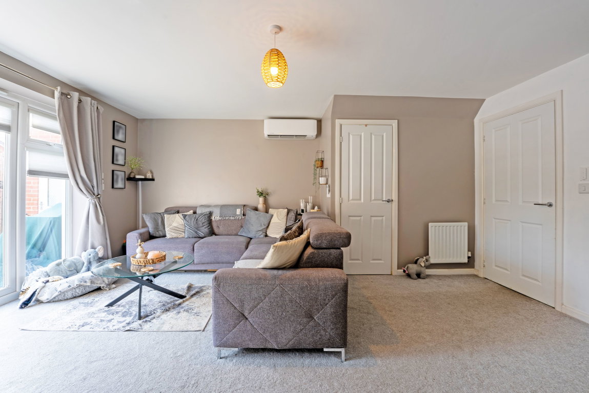 Midsummer Grove, Great Denham, Bedford, Bedfordshire, MK40 4SE
