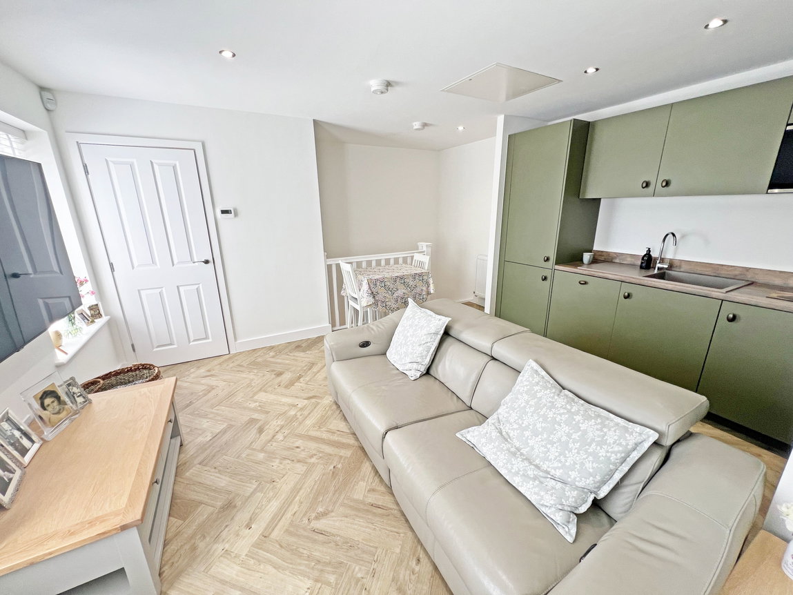 Oat Road, Burbage, Leicestershire, LE10 2FZ