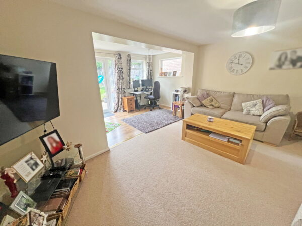 Primrose Drive, Burbage, Hinckley, Leicestershire, LE10 2SL